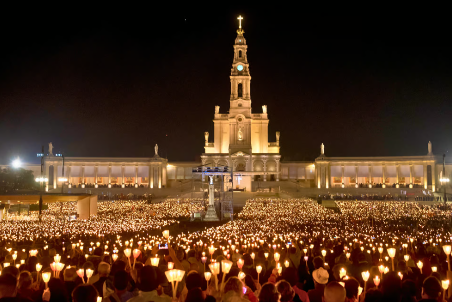 Fátima à Noite - Experiência da Procissão das Velas